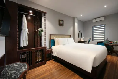Chambre Queen Superior — Serene Central Hotel